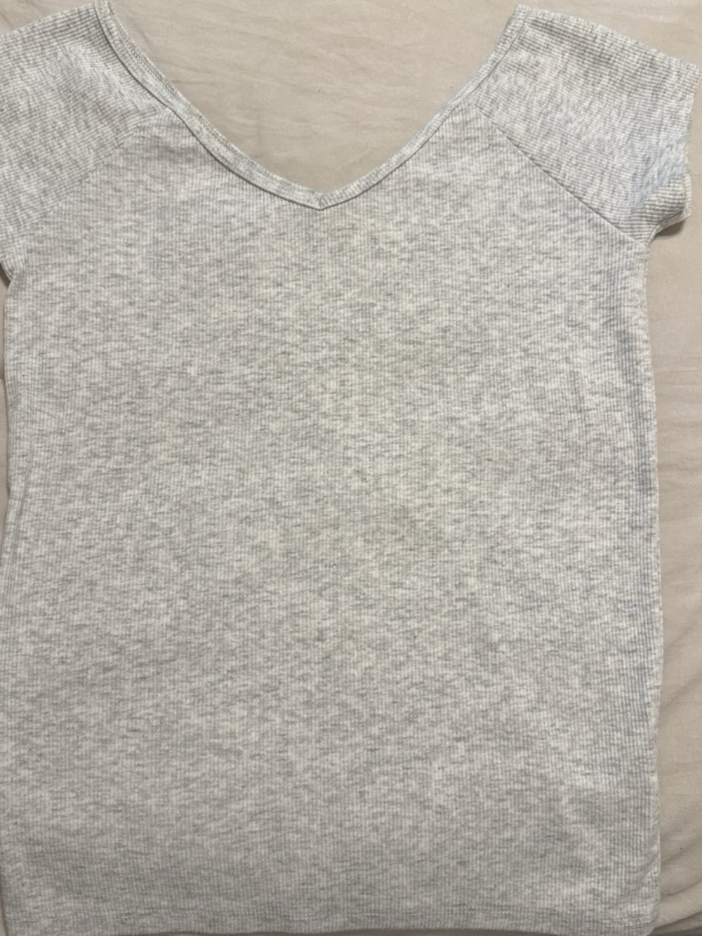 American Eagle Outfitters Light Heather Gray Ribbed V-Neck Tee